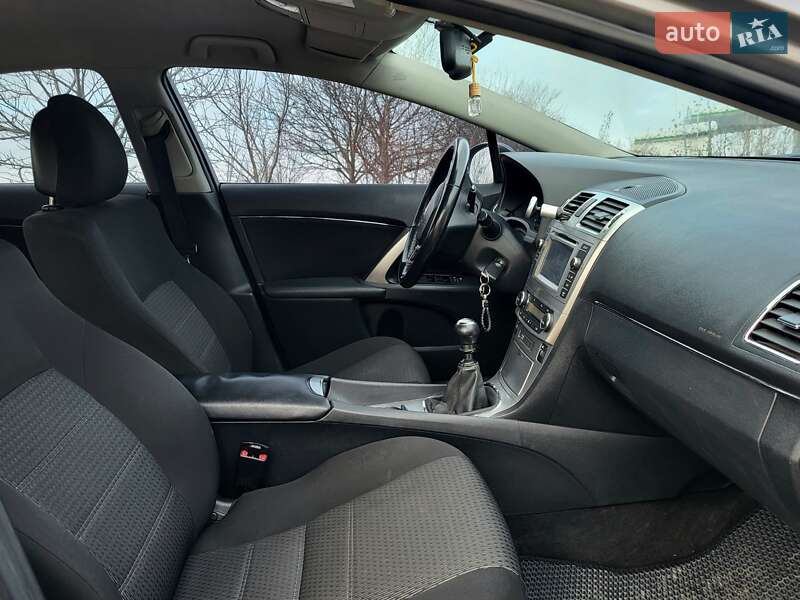 Седан Toyota Avensis 2012 в Ивано-Франковске фото 17 Седан Toyota Avensis 2012 в Ивано-Франковске