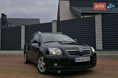 Універсал Toyota Avensis 2007 в Житомирі