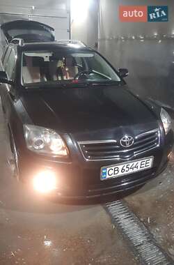 Универсал Toyota Avensis 2007 в Чернигове