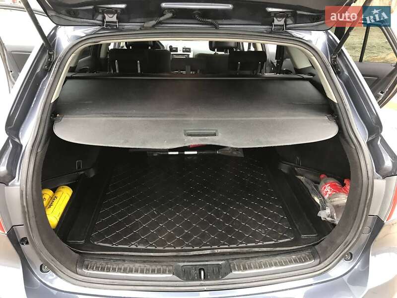 Универсал Toyota Avensis 2011 в Ильинцах фото 15 Универсал Toyota Avensis 2011 в Ильинцах