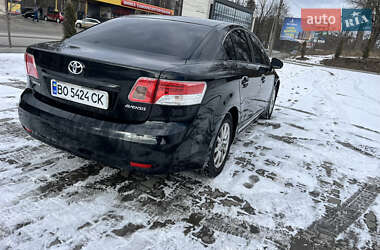 Седан Toyota Avensis 2010 в Тернополе