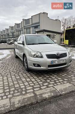 Седан Toyota Avensis 2006 в 