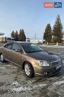 Седан Toyota Avensis 2005 в Львові