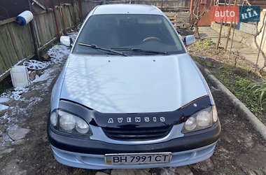 Седан Toyota Avensis 1998 в Одесі