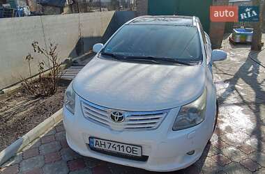 Універсал Toyota Avensis 2010 в Новомиргороді