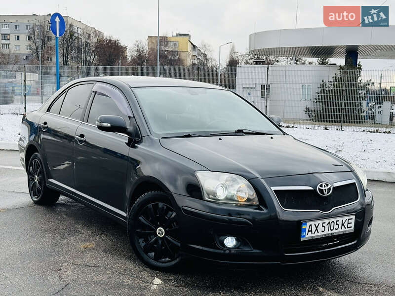 Седан Toyota Avensis 2008 в Харькове