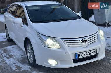 Универсал Toyota Avensis 2011 в Хмельницком