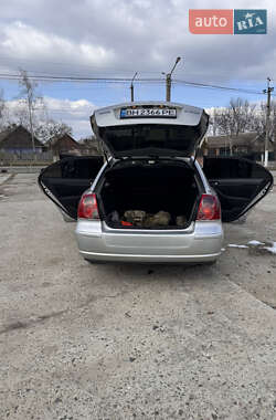 Ліфтбек Toyota Avensis 2005 в 