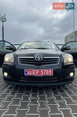 Универсал Toyota Avensis 2008 в Луцке