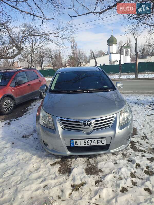 Универсал Toyota Avensis 2009 в 