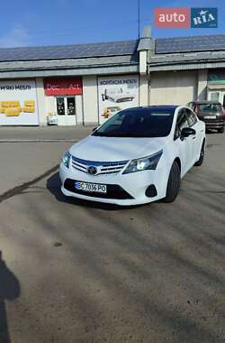 Седан Toyota Avensis 2012 в Львове