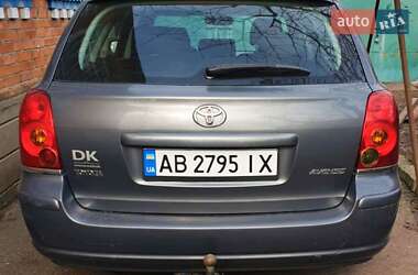 Універсал Toyota Avensis 2004 в Турбовом