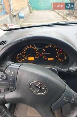 Универсал Toyota Avensis 2004 в 