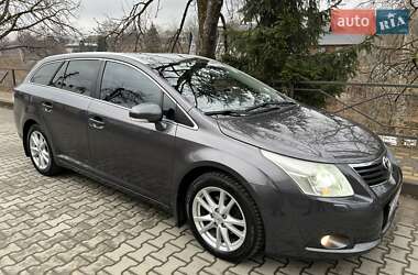 Універсал Toyota Avensis 2010 в Косові