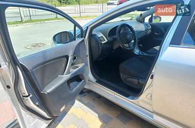 Універсал Toyota Avensis 2009 в 