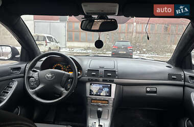 Седан Toyota Avensis 2006 в 