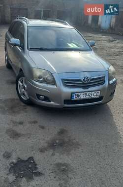 Універсал Toyota Avensis 2008 в Радивиліві