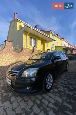 Универсал Toyota Avensis 2006 в Хмельницком