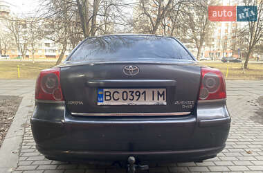 Седан Toyota Avensis 2008 в Львові