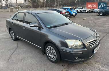 Седан Toyota Avensis 2008 в Киеве