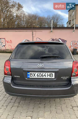 Універсал Toyota Avensis 2007 в Хмельницькому