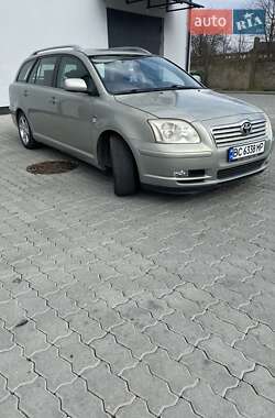 Універсал Toyota Avensis 2004 в 