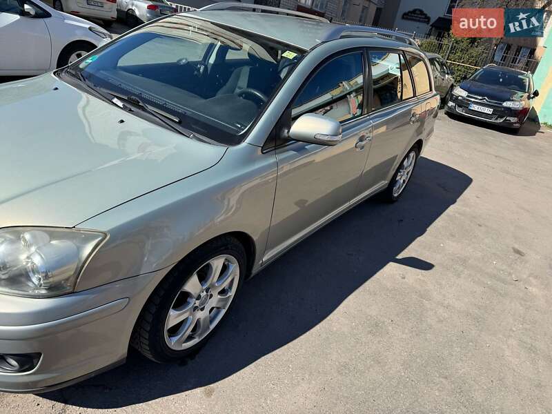 Универсал Toyota Avensis 2007 в Львове