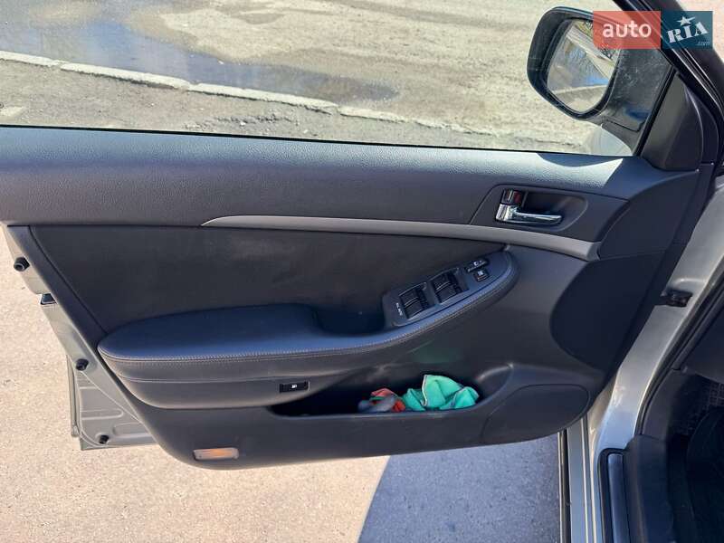 Универсал Toyota Avensis 2007 в Львове