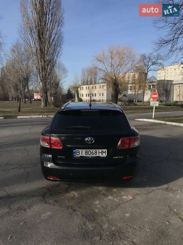 Универсал Toyota Avensis 2010 в Кременчуге