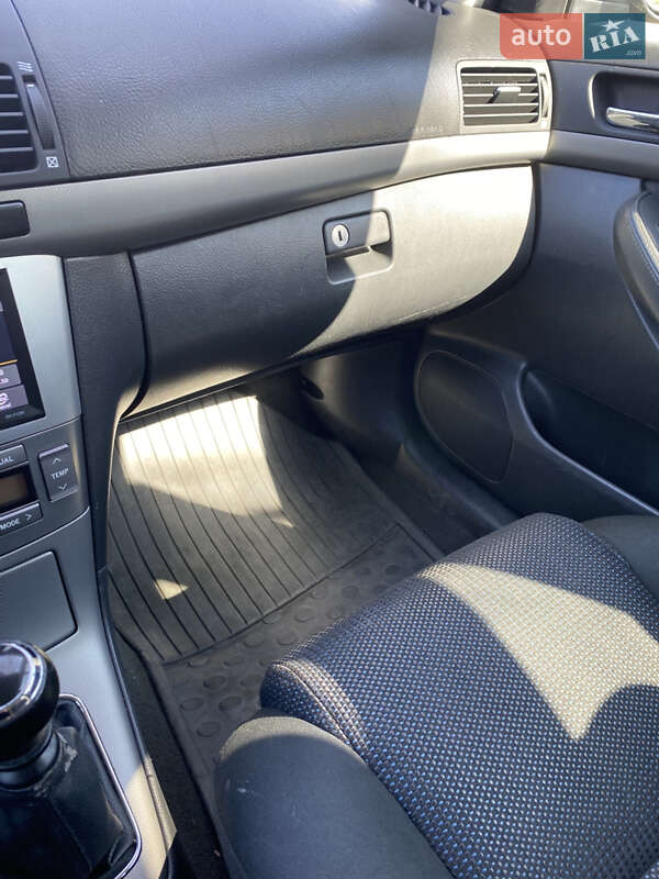 Универсал Toyota Avensis 2007 в Виннице