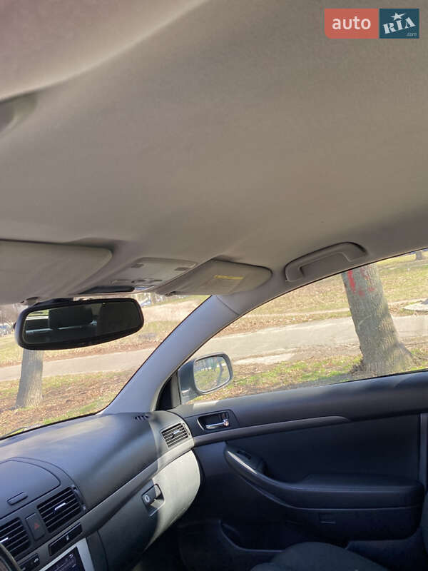 Универсал Toyota Avensis 2007 в Виннице