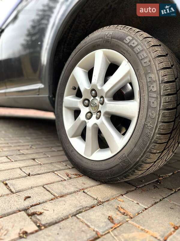 Седан Toyota Avensis 2008 в Броварах