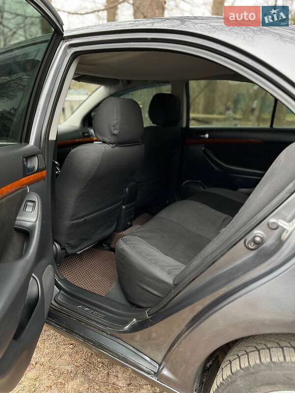 Седан Toyota Avensis 2008 в Броварах
