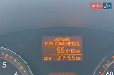 Седан Toyota Avensis 2011 в 