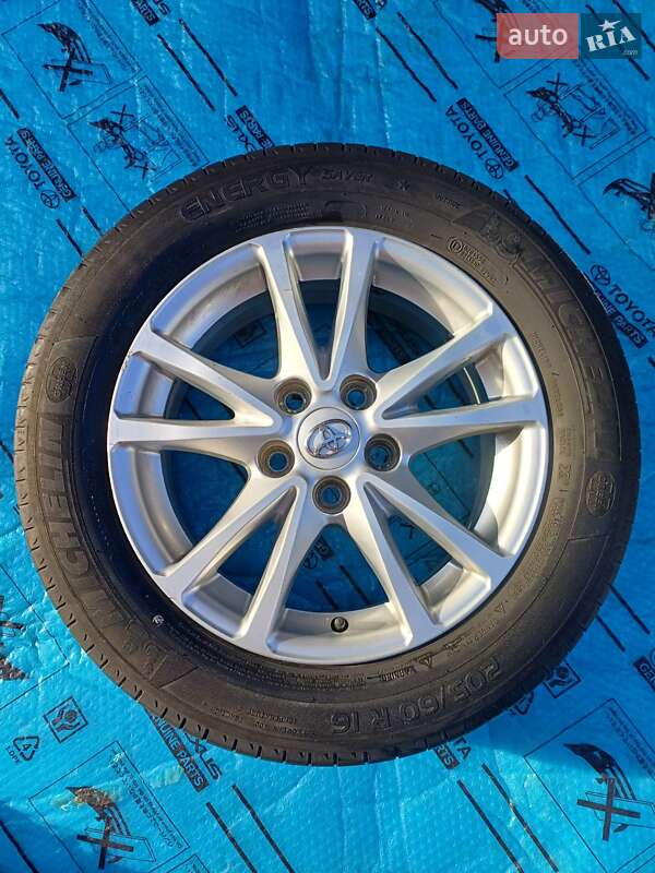 Универсал Toyota Avensis 2010 в Луцке