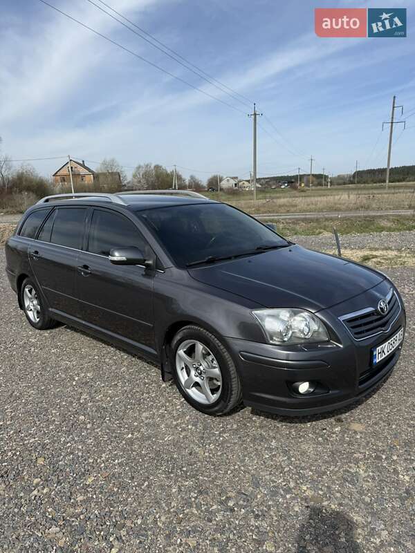 Toyota Avensis 2008