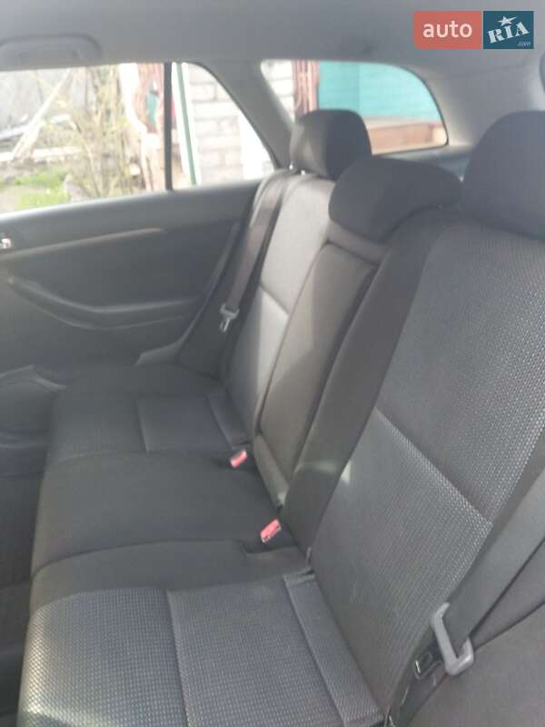 Універсал Toyota Avensis 2009 в Шостці