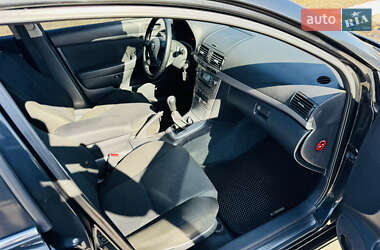 Седан Toyota Avensis 2008 в 