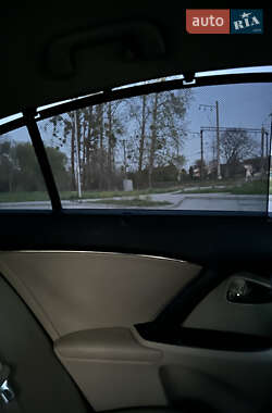 Седан Toyota Avensis 2009 в 