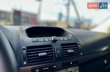 Универсал Toyota Avensis 2006 в 