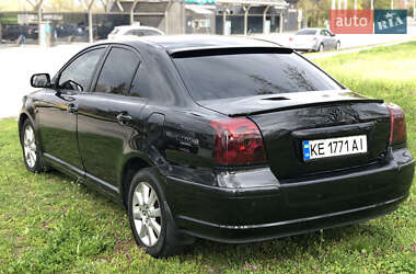 Седан Toyota Avensis 2003 в 