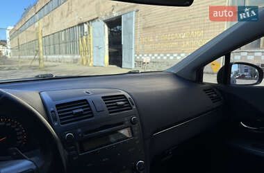 Седан Toyota Avensis 2009 в 