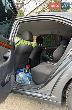 Седан Toyota Avensis 2006 в 