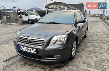 Седан Toyota Avensis 2006 в 