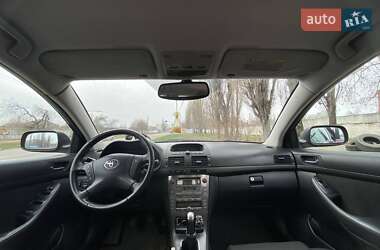 Седан Toyota Avensis 2004 в 