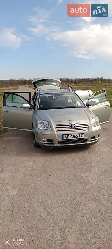 Універсал Toyota Avensis 2003 в Бару