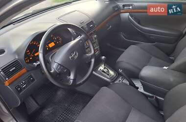 Седан Toyota Avensis 2008 в 