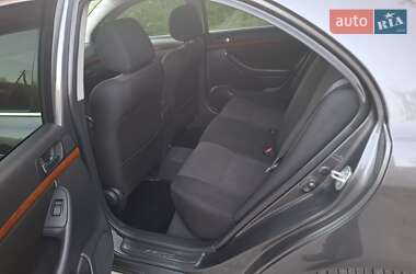 Седан Toyota Avensis 2008 в 