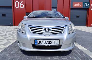 Седан Toyota Avensis 2010 в 