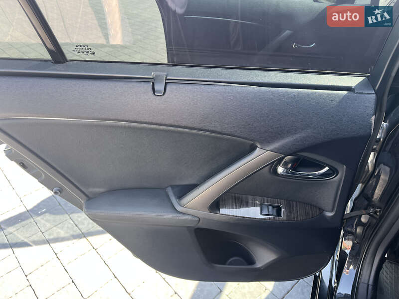 Седан Toyota Avensis 2014 в Львове фото 11 Седан Toyota Avensis 2014 в Львове